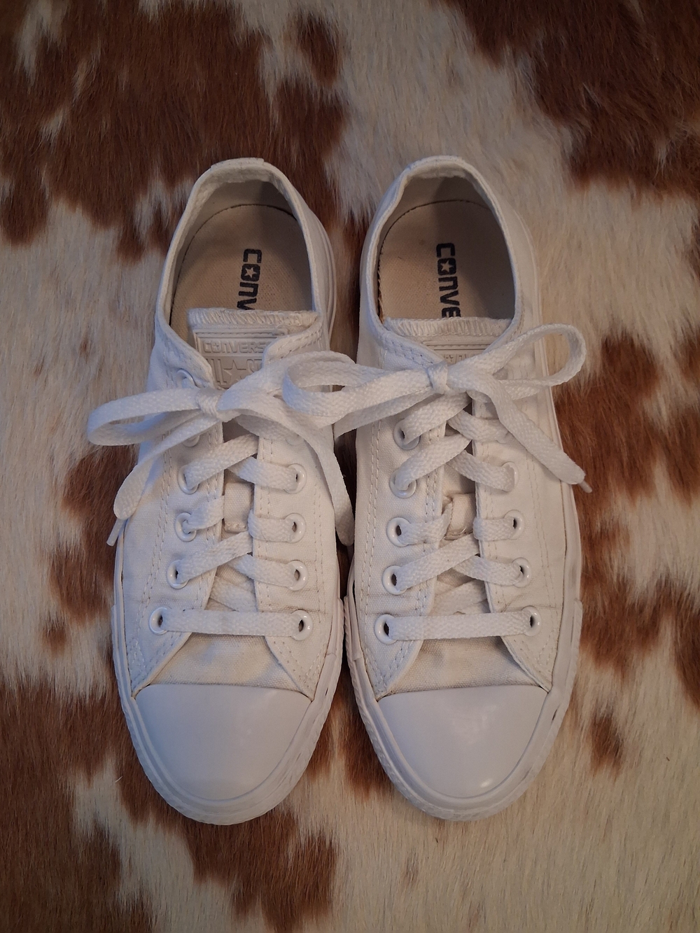 Chuck Conners Converse White Low Top Canvas Sneakers 8
